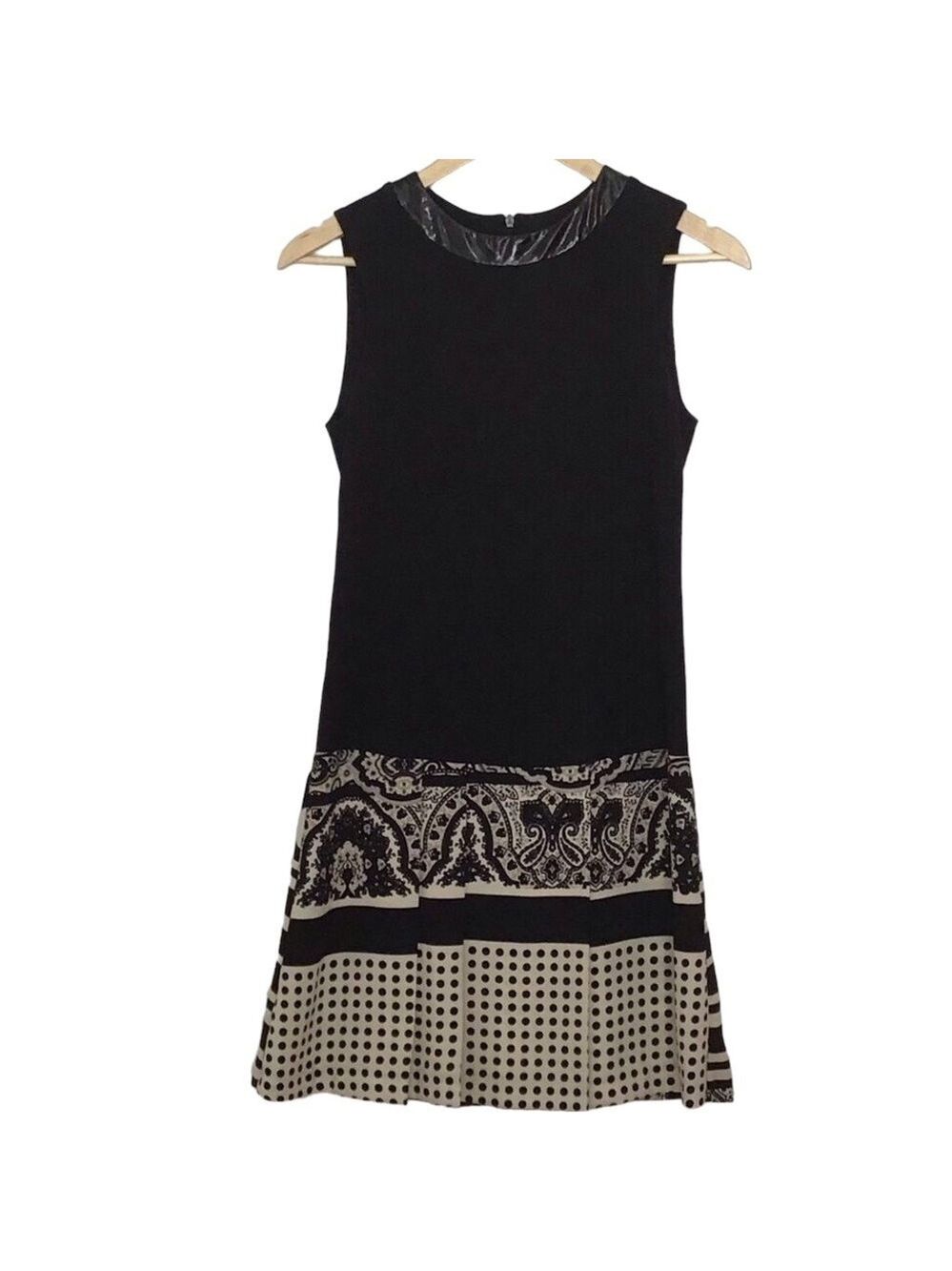 𝅺Tenax pleated BLACK ECRU classic retro dress sleeveless round neck stretchy 42
